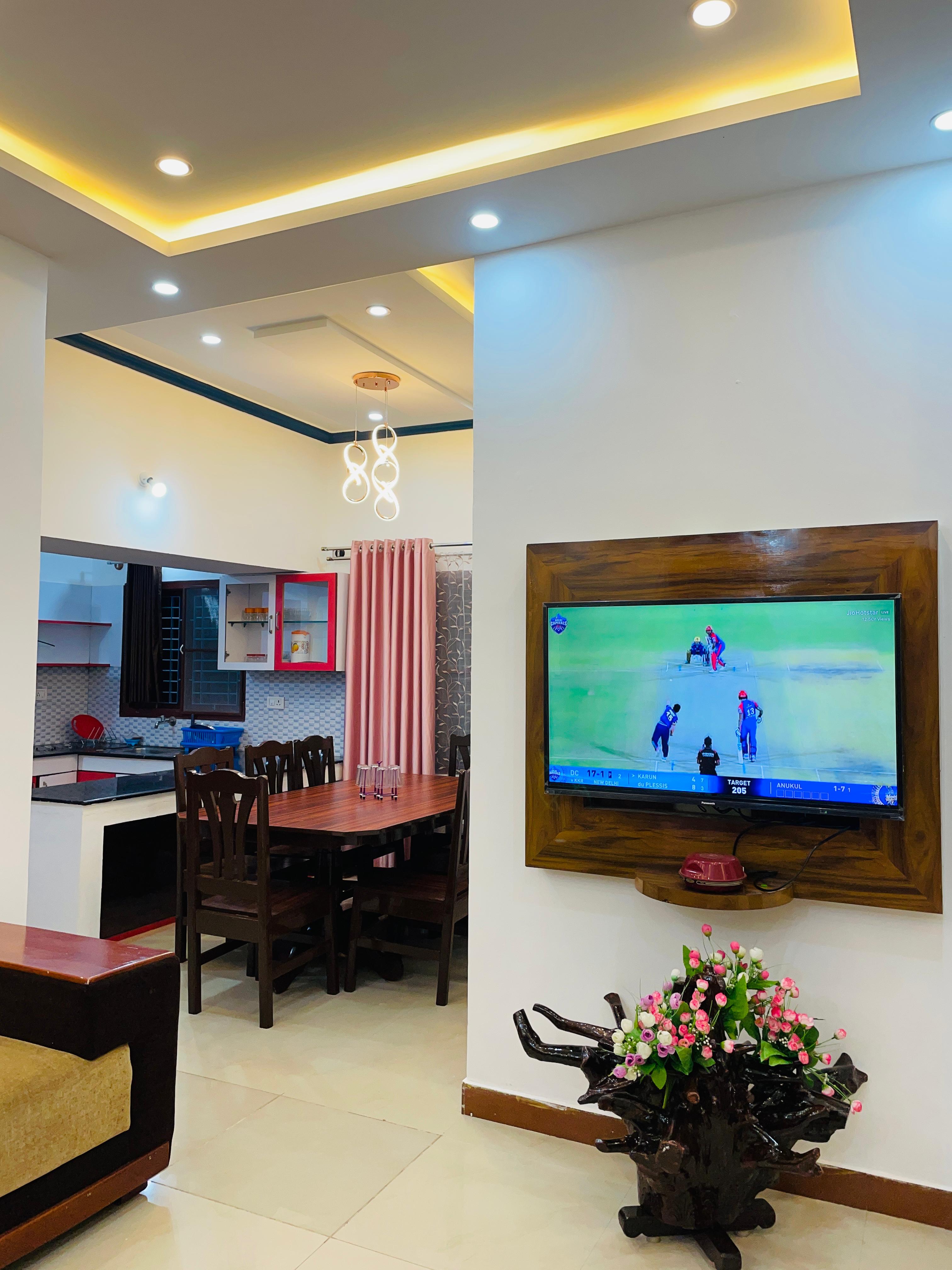 Contemporary bedroom