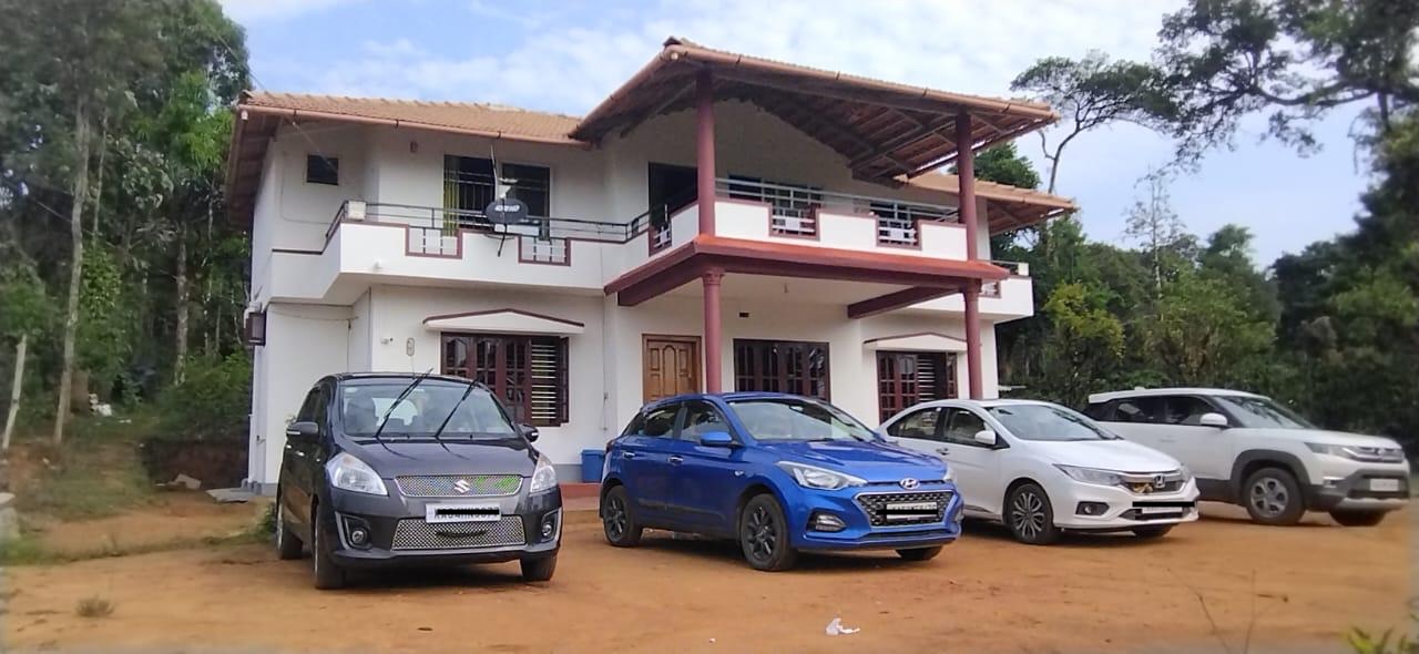 Spacious living room